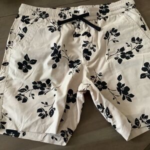 M denim and flower tan and black